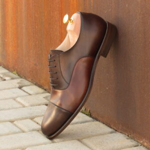 Front view of model Quinlan, painted calf Golf BespokeShoes