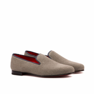 Side view of model Spencer, gray linen, grossgrain Golf BespokeShoes