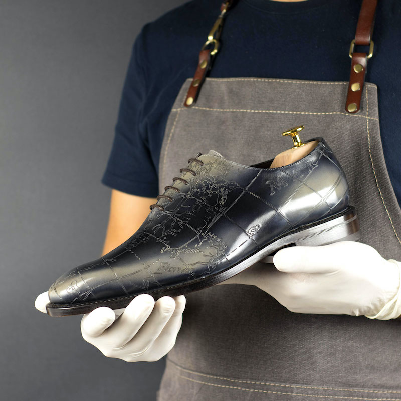 Front view of model Cartography Reverse Grey Wholecut, laser engraved on the crust calf Golf BespokeShoes