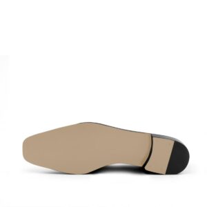 Side view of model Jaiden, linen,grossgrain Golf BespokeShoes